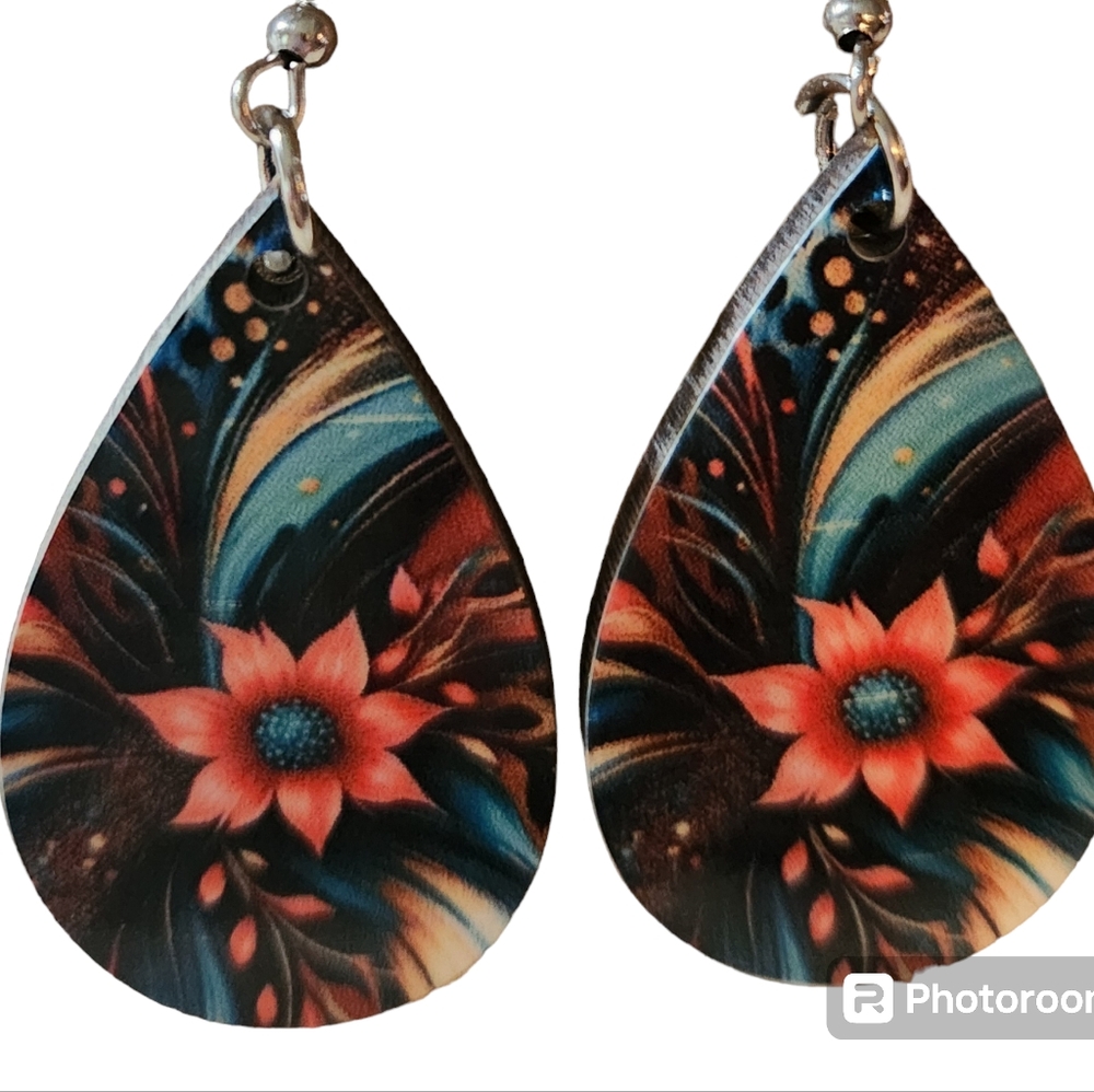 HANDMADE EARRINGS. NWT - Picture 1 of 2